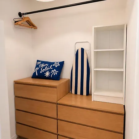 Daire Azure Nest - Sea View With Private Parking In *