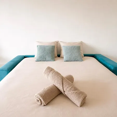 Azure Nest - Sea View With Private Parking In *